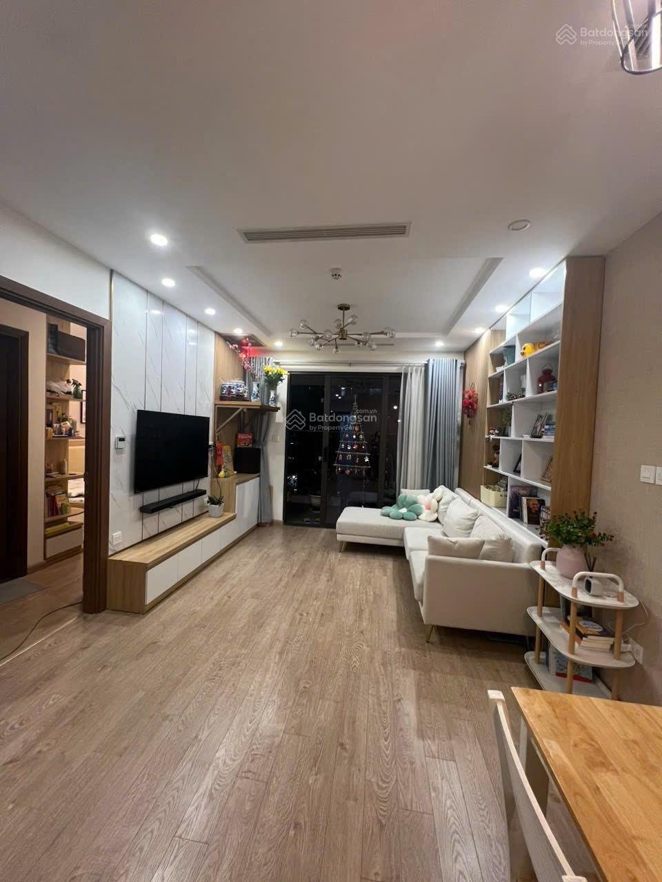 Hiếm, bán căn hộ Goldsilk Vạn Phúc, tầng 15-25, ban công ĐN, ban công rộng, 78m2 2PN2VS, giá 6,1tỷ Hiếm, bán căn hộ Goldsilk Vạn Phúc, tầng 15-25, ban công ĐN, ban công rộng, 78m2 2PN2VS, giá 6,1tỷ