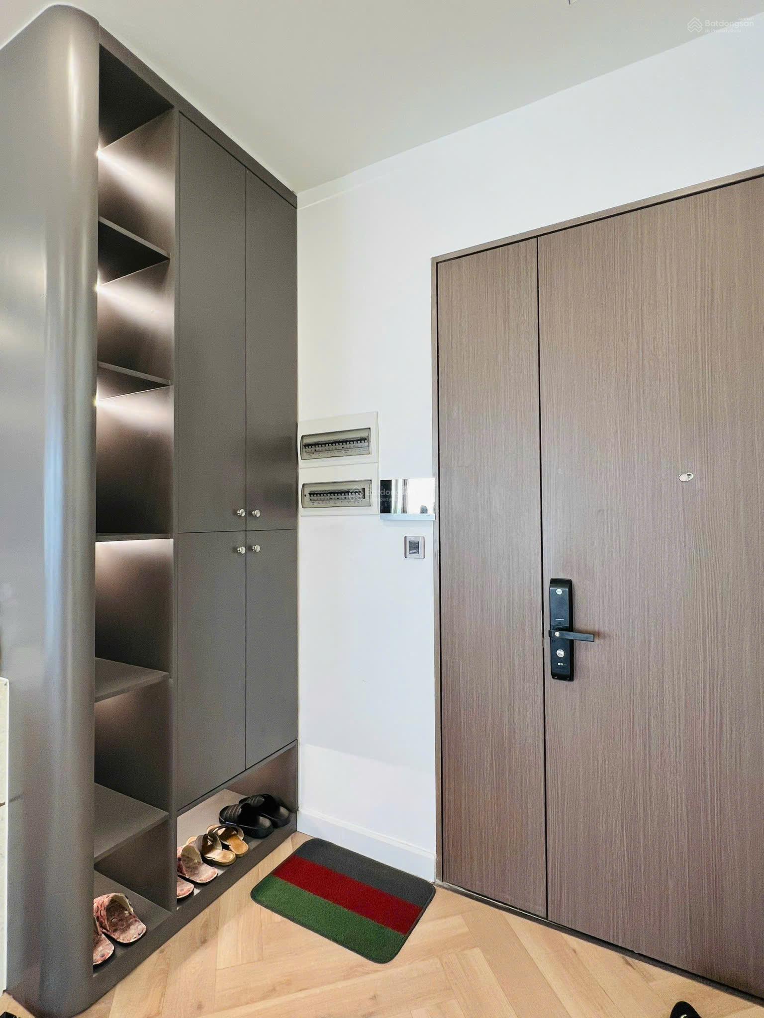 Bán nhanh Penthouse M8 vip PMH, 1 sàn DT 307m2, view toàn thành phố, bán được cho người nước ngoài