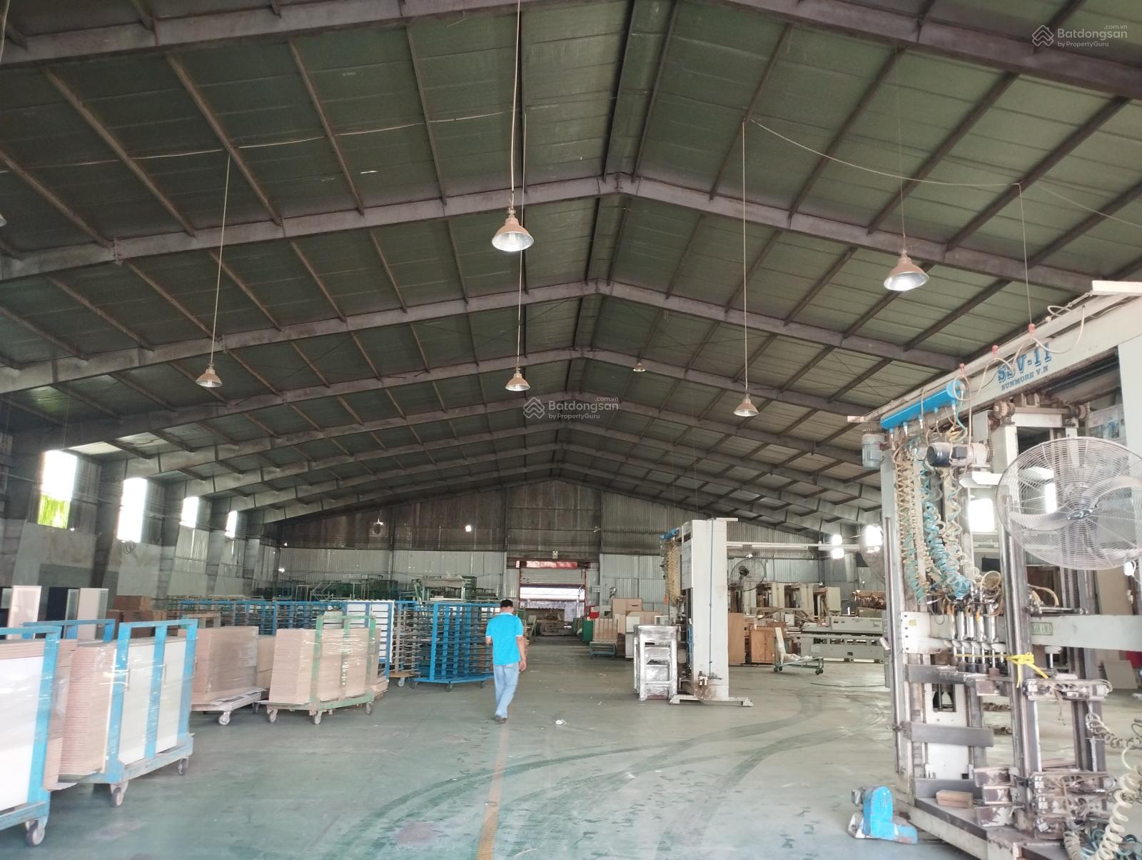 Cho thuê kho, nhà xưởng 3500m2. Pccc tự động. Bình Dương, giá cực chất 235 triệu