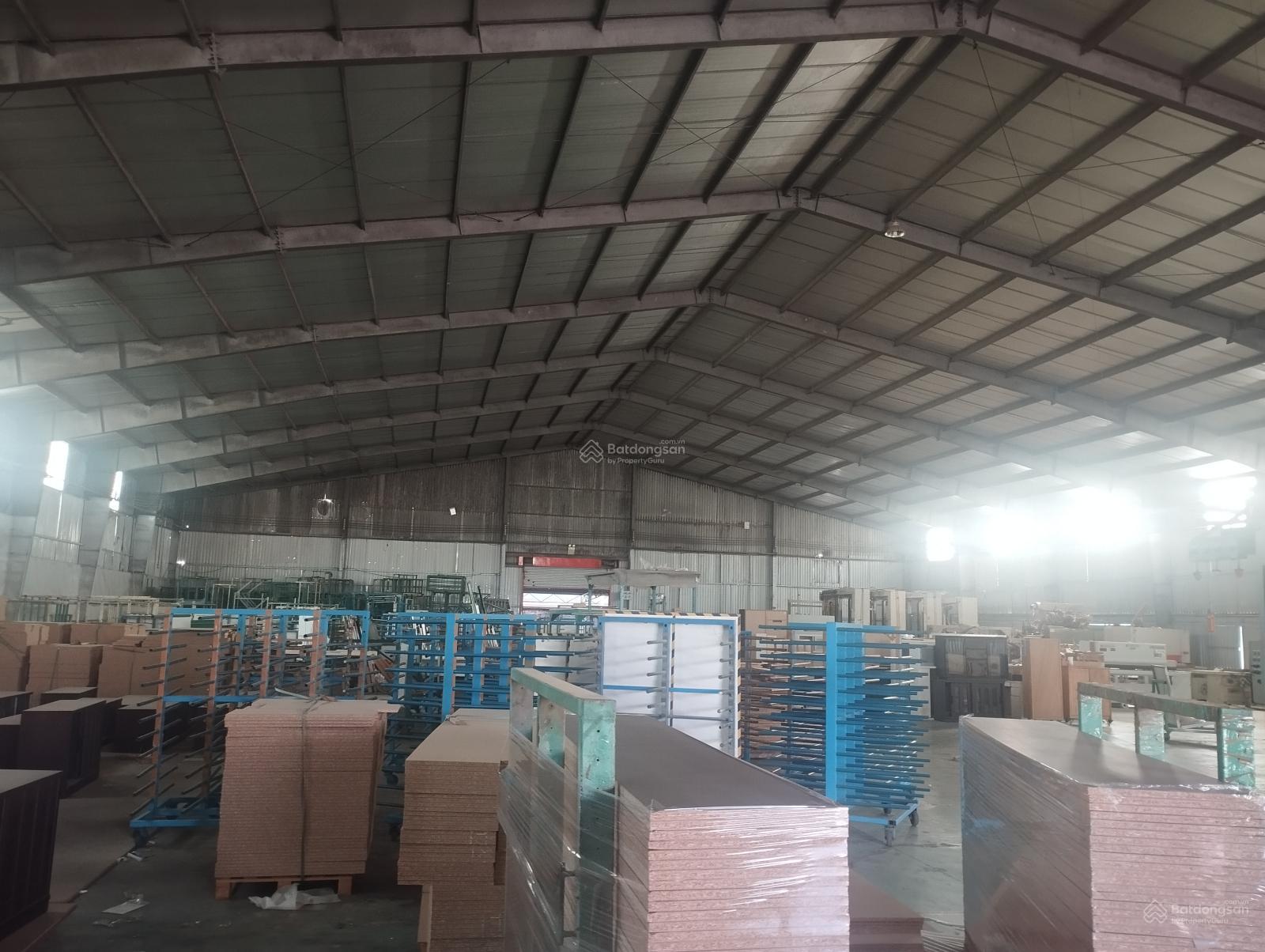 Cho thuê kho, nhà xưởng 3500m2. Pccc tự động. Bình Dương, giá cực chất 235 triệu