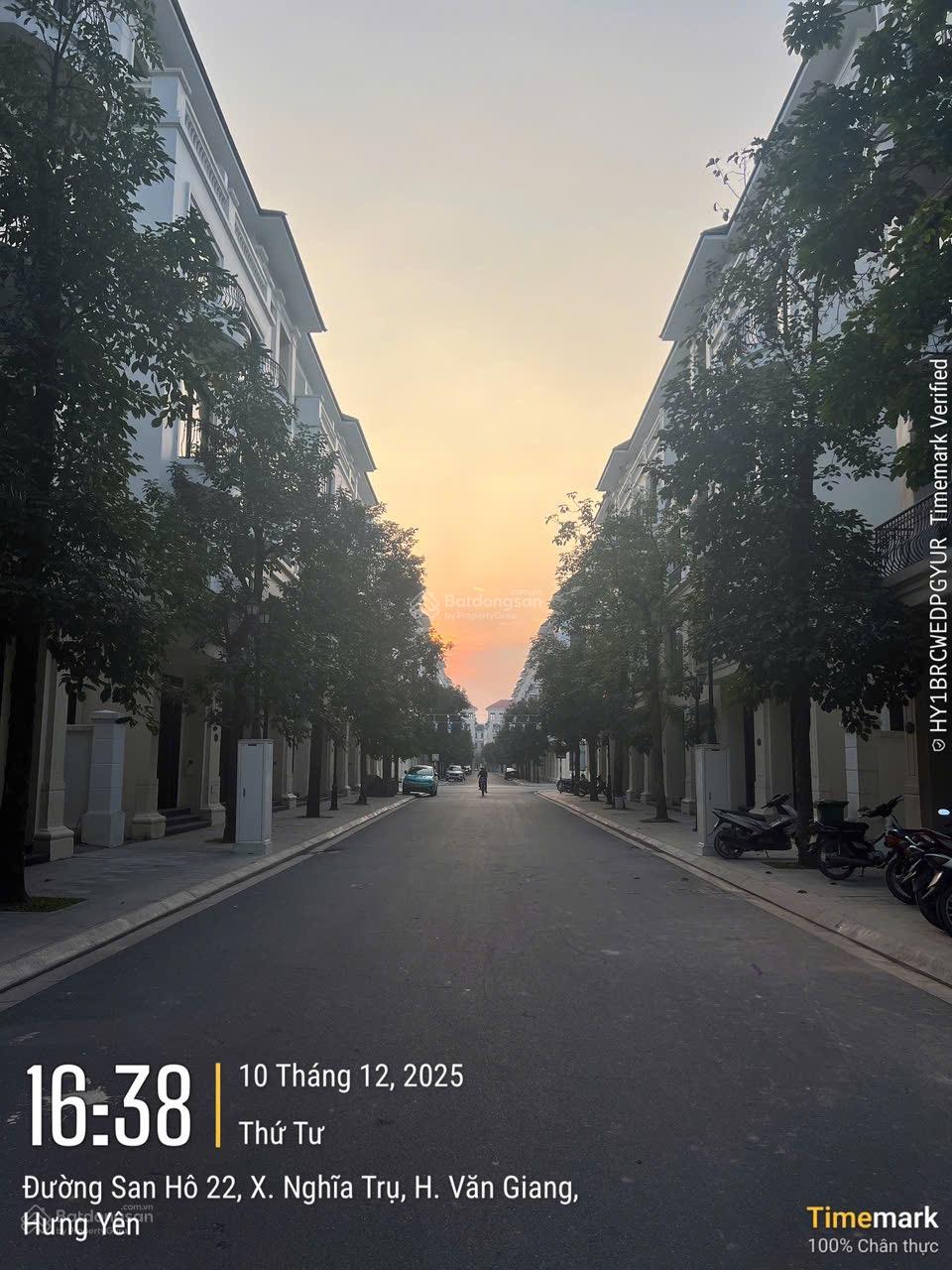 Chính chủ bán nhanh liền kề San Hô 22.
Mặt tiền 4,5m sát chung cư MAS gần biển hồ tạo sóng