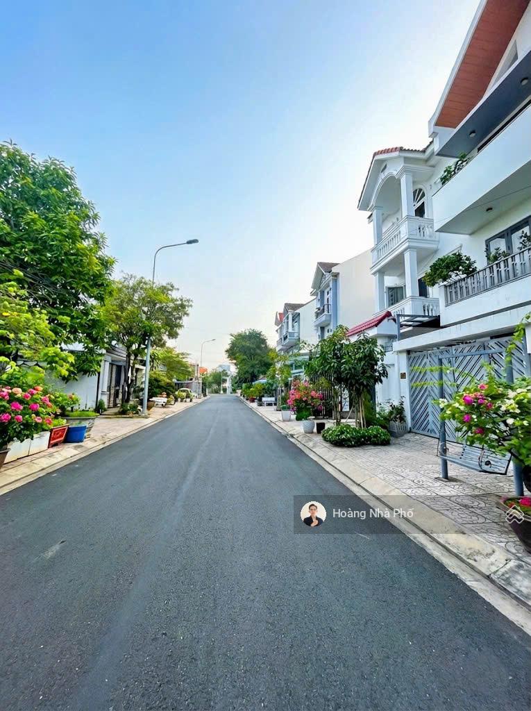 Bán Đất Biệt Thự KDC CAO CẤP - 220m² Ngang 9m - Khu "Nhà Giàu" Cán Bộ Ở - Công Viên Kế Bên