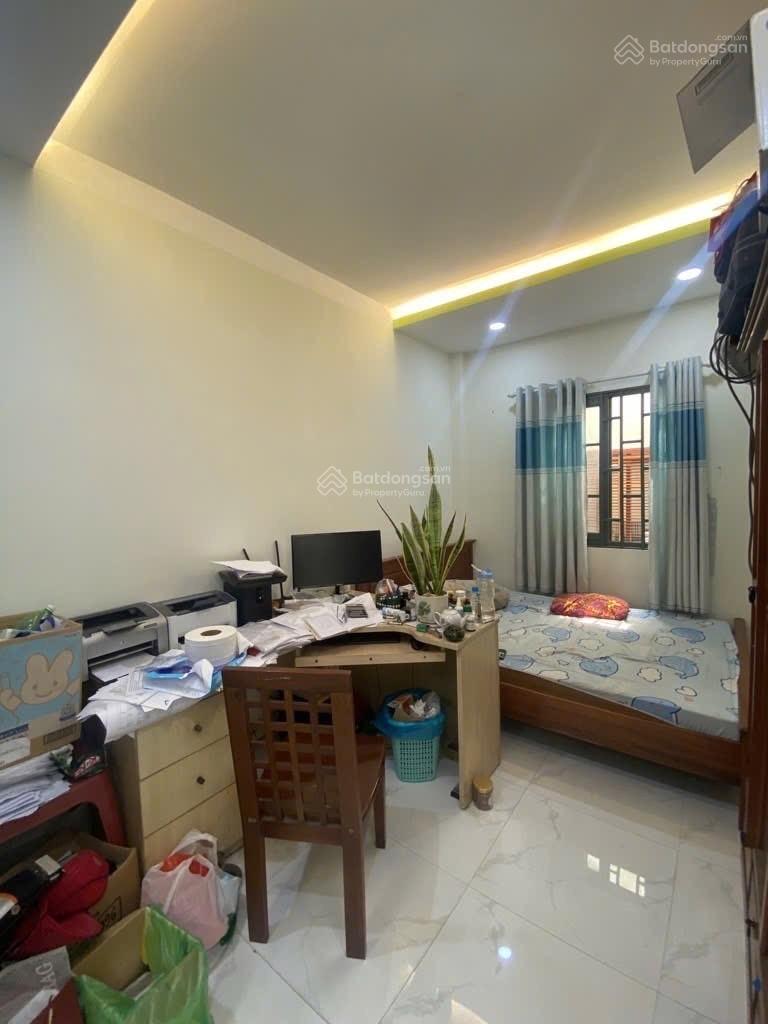 Nhà 2 tầng 87m2 có 3PN 2WC sổ hồng hoàn công, nhà mới vào ở ngay, giảm giá bán nhanh chỉ 4.8 tỷ