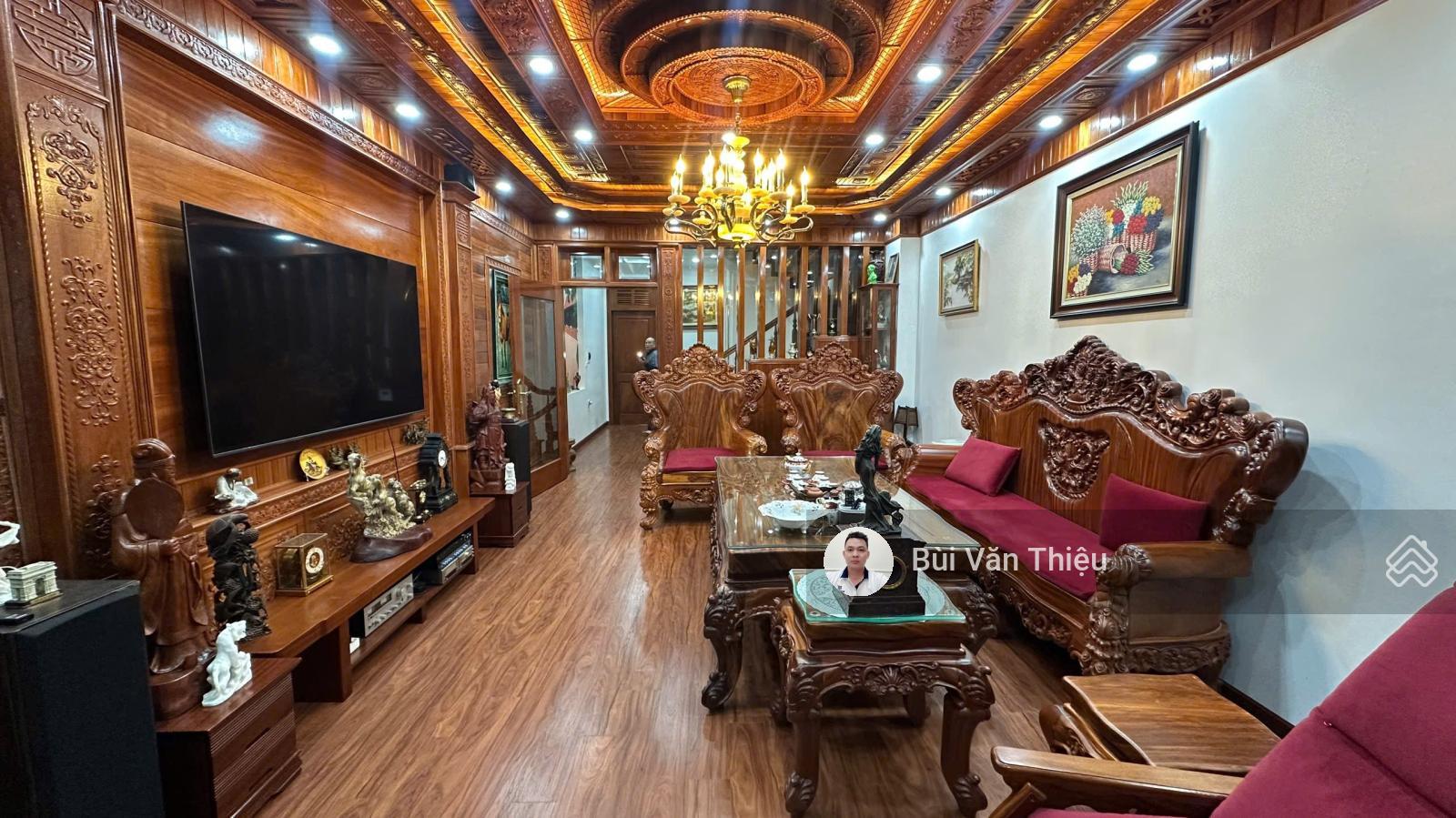 Bán nhà 4 tầng độc lập Mặt đường Hoàng Ngọc Phách - Quán Nam