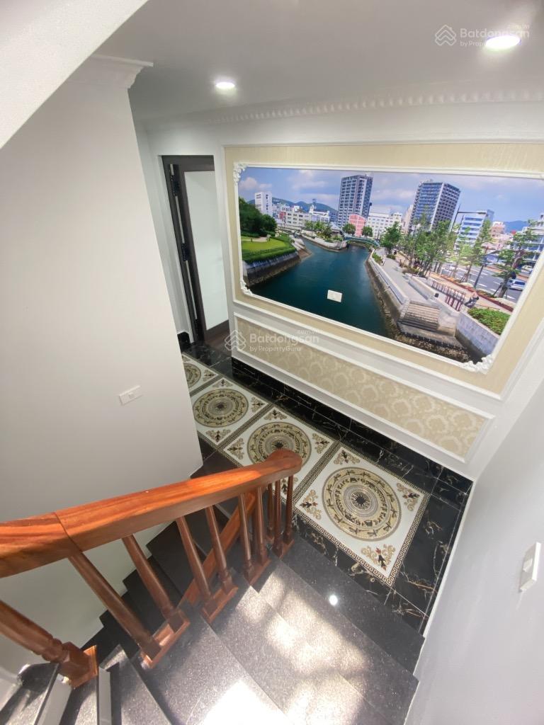 BÁN NHÀ 6 TẦNG,THANG MÁY 51M  15.5 TỶ  NGÕ 15M  GẦN TTTM & TRƯỜNG QUỐC TẾ  PHÚC LỢI, LONG BIÊN