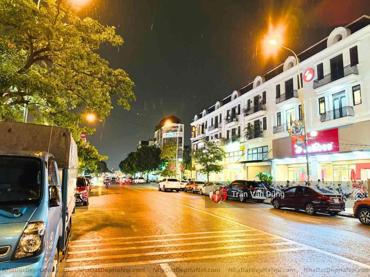 Bán nhà 5 tầng ngay đường Thành Trung Gia Lâm 94,5m2, mặt tiền 6.3m, vị trí đẹp kinh doanh sầm uất Bán nhà 5 tầng ngay đường Thành Trung Gia Lâm 94,5m2, mặt tiền 6.3m, vị trí đẹp kinh doanh sầm uất