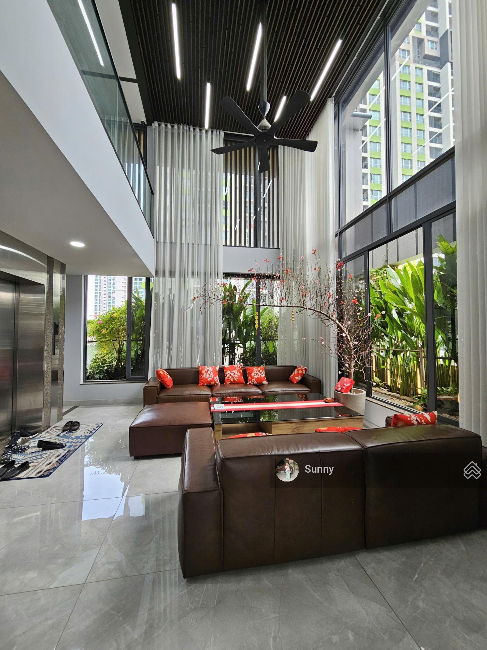 Giảm 10 tỷ, toà nhà 214c đường Cộng Hoà, DT: 7,2x30m kết cấu XD hầm 7T HĐT 200tr giá chỉ 35 tỷ