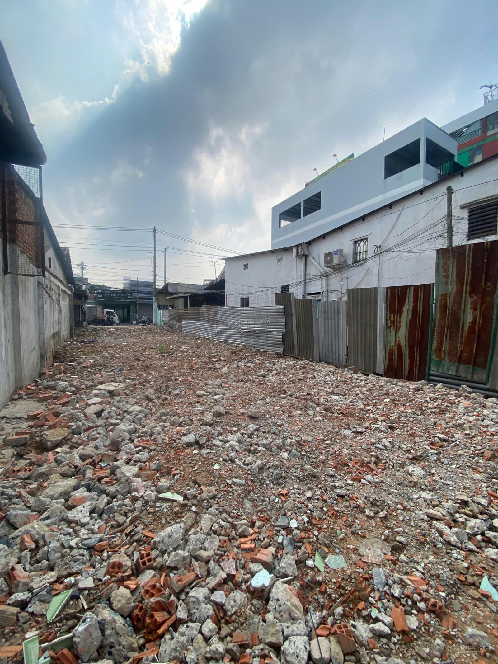 Bán 265m2 Thổ Cư Mặt Tiền Phan Văn Đối, Đường 8m, SHR, 15 tỷ 200 thương lượng !!!