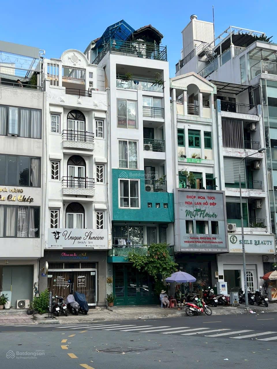 Bán nhà mặt tiền đường Phan Xích Long ,Phú Nhuận,dt 4x20 kết cấu 1 hầm 4 tầng