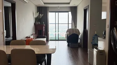 Bán căn chung cư Bình Minh Garden tầng đẹp.
DT 95m2, 3PN giá tốt, bao sang tên