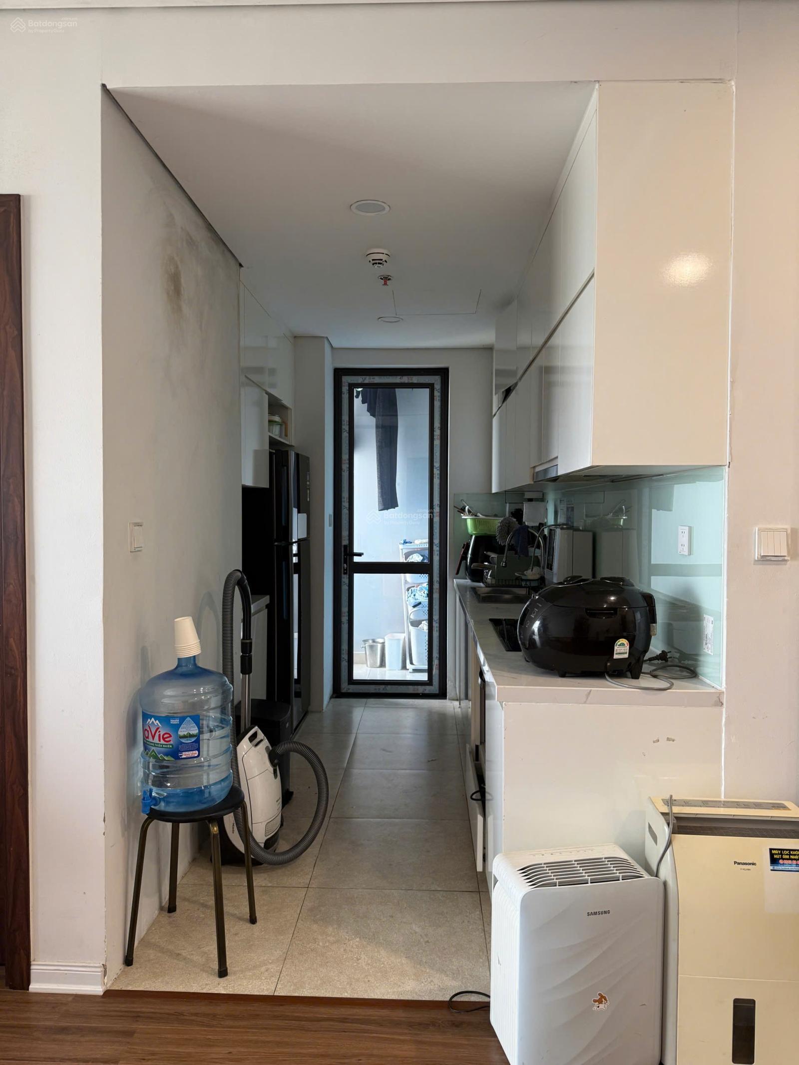 Bán căn chung cư Bình Minh Garden tầng đẹp.
DT 95m2, 3PN giá tốt, bao sang tên