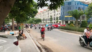 Bán nhanh 2 căn LK3, LK5 trục chính Hinode Royal Park, đg 33m, DT 90m2 giá 20,5 tỷ. LH 0966 675 ***