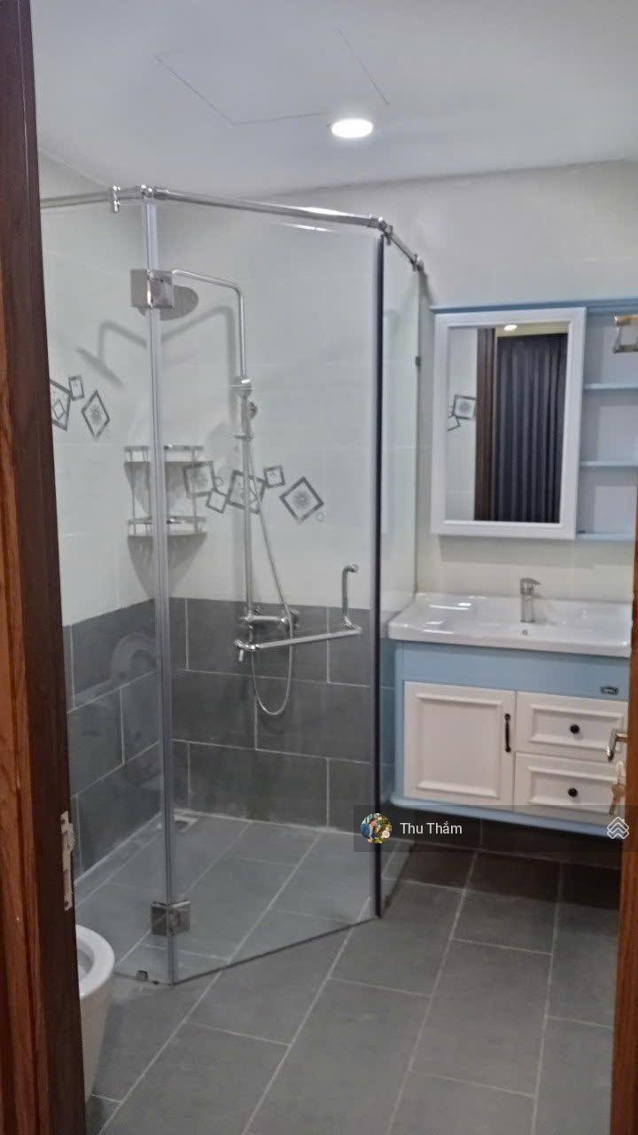 Cho thuê căn hộ Lavida Plus, 2 phòng ngủ, Nguyễn Văn Linh Q7, đối diện Vivo City 15tr, 0908 155 ***