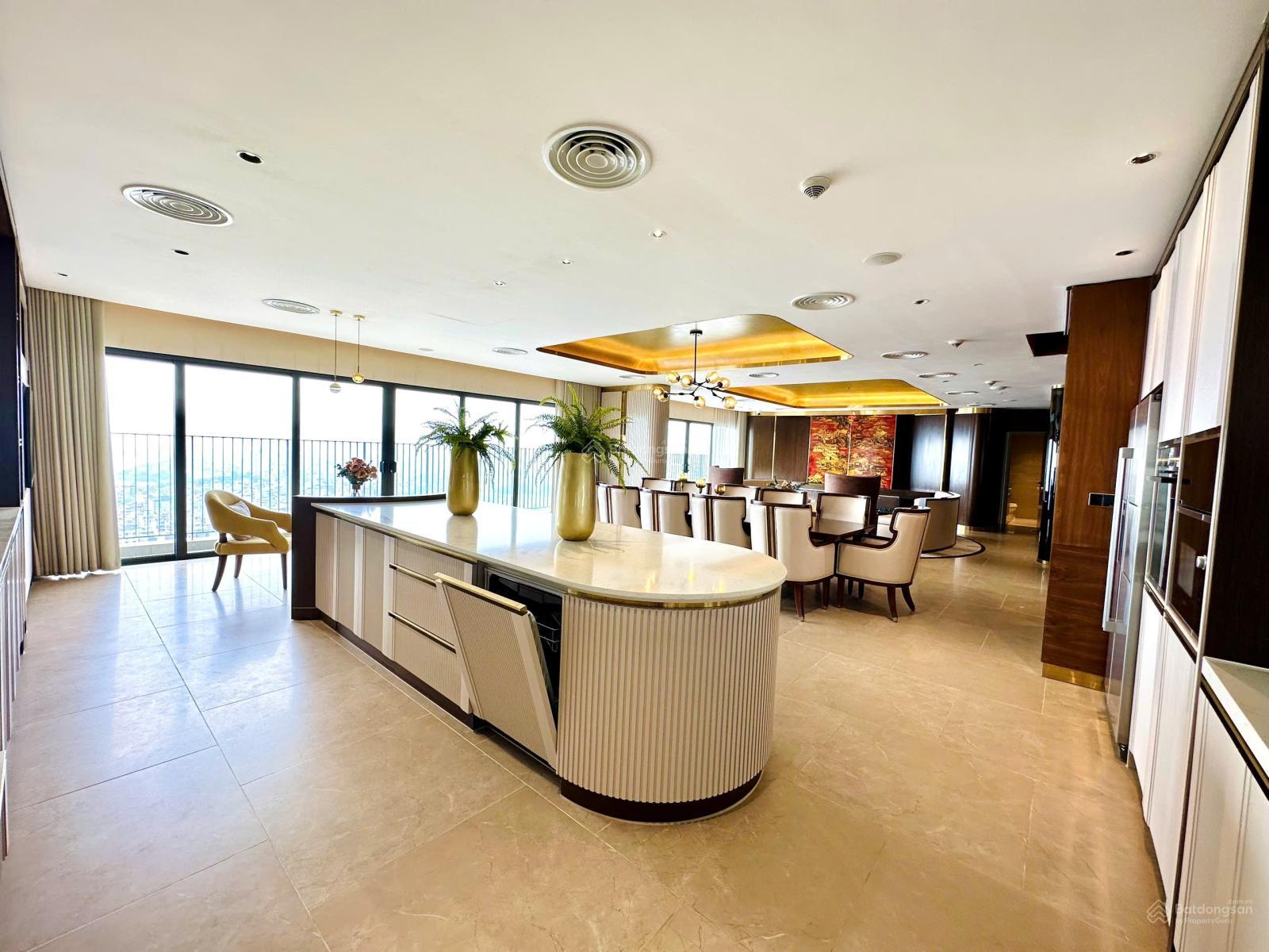 Bán căn hộ chung cư tòa C6 Trần Hữu Dực. 105m2 3N2WC giá 7.9 tỷ Bán căn hộ chung cư tòa C6 Trần Hữu Dực. 105m2 3N2WC giá 7.9 tỷ