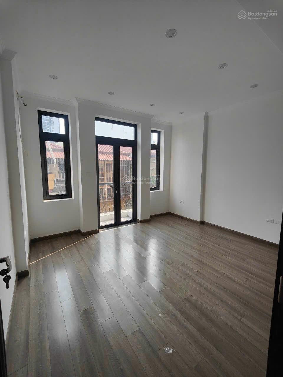 Cho thuê Nhà riêng 60m2x4Tầng, mt 5m, 16 triệu VND tại Phan Đình Phùng, Ba Đình, Hà Nội