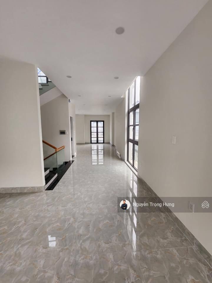 Cho thuê biệt thự Vinhomes Grand Park biệt thự 3 tầng trên 200m2 hoàn thiện giá chỉ 35 triệu/tháng Cho thuê biệt thự Vinhomes Grand Park biệt thự 3 tầng trên 200m2 hoàn thiện giá chỉ 35 triệu/tháng