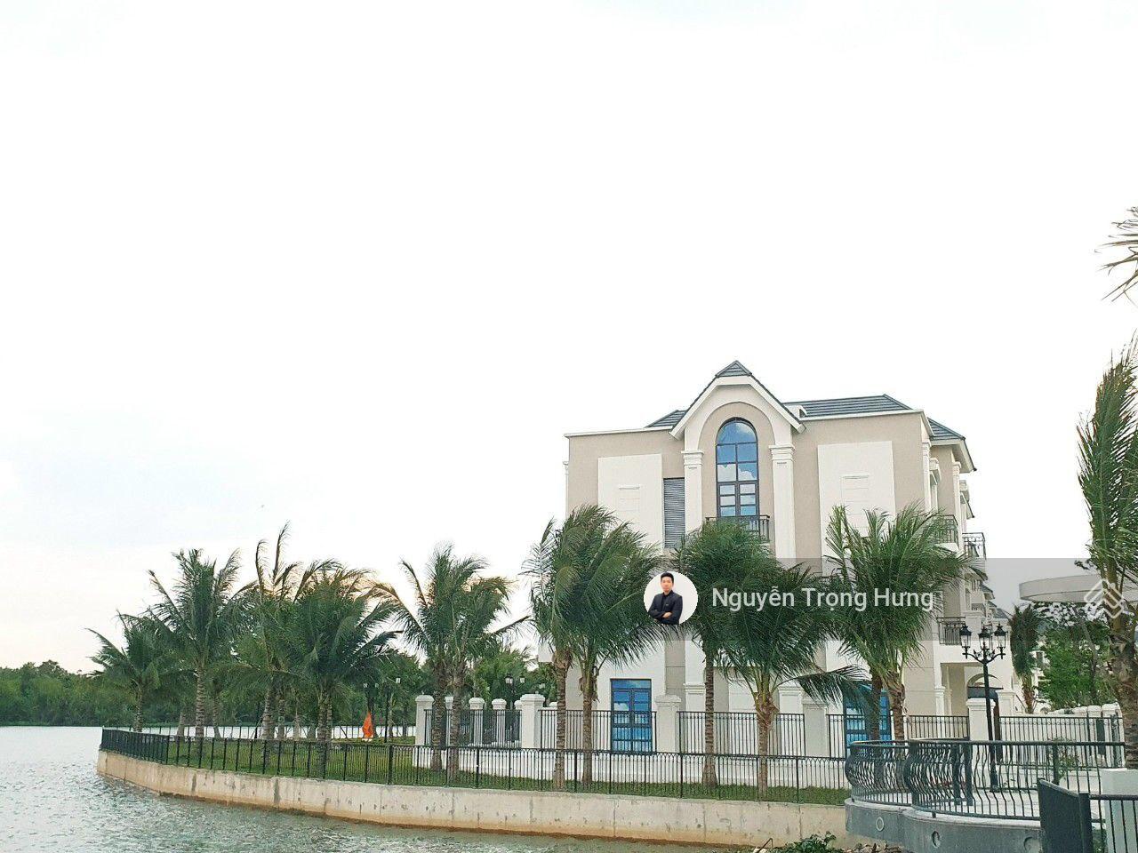 Cho thuê biệt thự Vinhomes Grand Park biệt thự 3 tầng trên 200m2 hoàn thiện giá chỉ 35 triệu/tháng