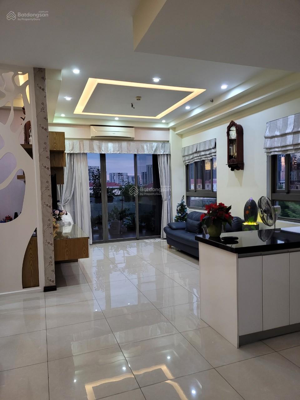 HÀNG HIẾM : Căn góc 96m 2pn 2wc hướng Nam gió mát đầy đủ nội thất