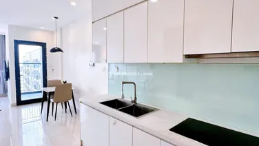 Hot: Studio tòa S302, 30.3m2, 2tỷ535 full đồ xịn, gần hồ, Đông Nam, Vinhomes Smart City