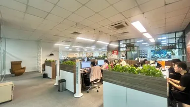 Cho thuê văn phòng full nội thất diện tích 368m2 tại Duy Tân, Cầu Giấy giá chỉ 285k/m2/th