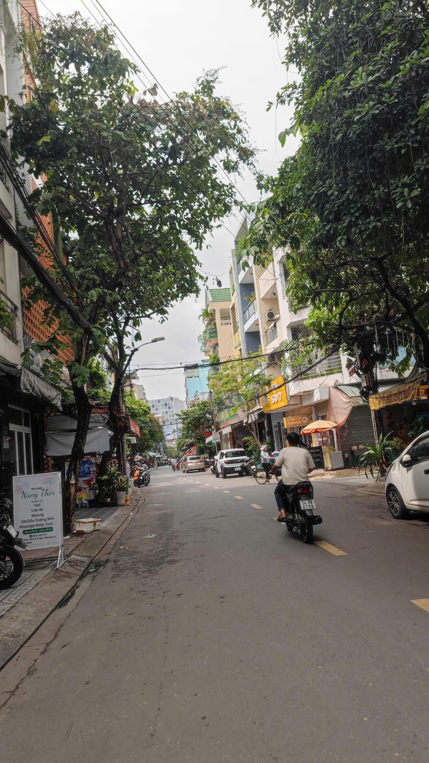 Căn góc 4 tầng mới xây (4x18m). Khu sang trọng, đối diện Etown Cộng Hòa - 15,5 tỷ còn thương lượng