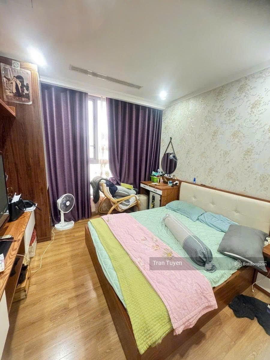 Bán căn hộ Vinhomes Nguyễn Chí Thanh - 158m, 4PN, 3WC full nội thất (tin thật, giá thật, không ảo)