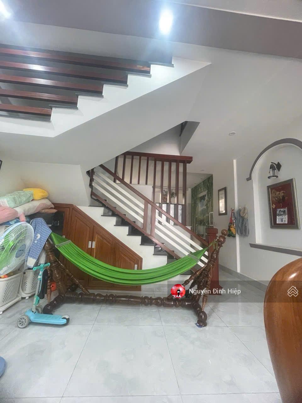 Bán nhà 100m2 đường Trương Hán Siêu đối diện công viên Võ Văn Kiệt giá cực tốt 7.3 tỷ