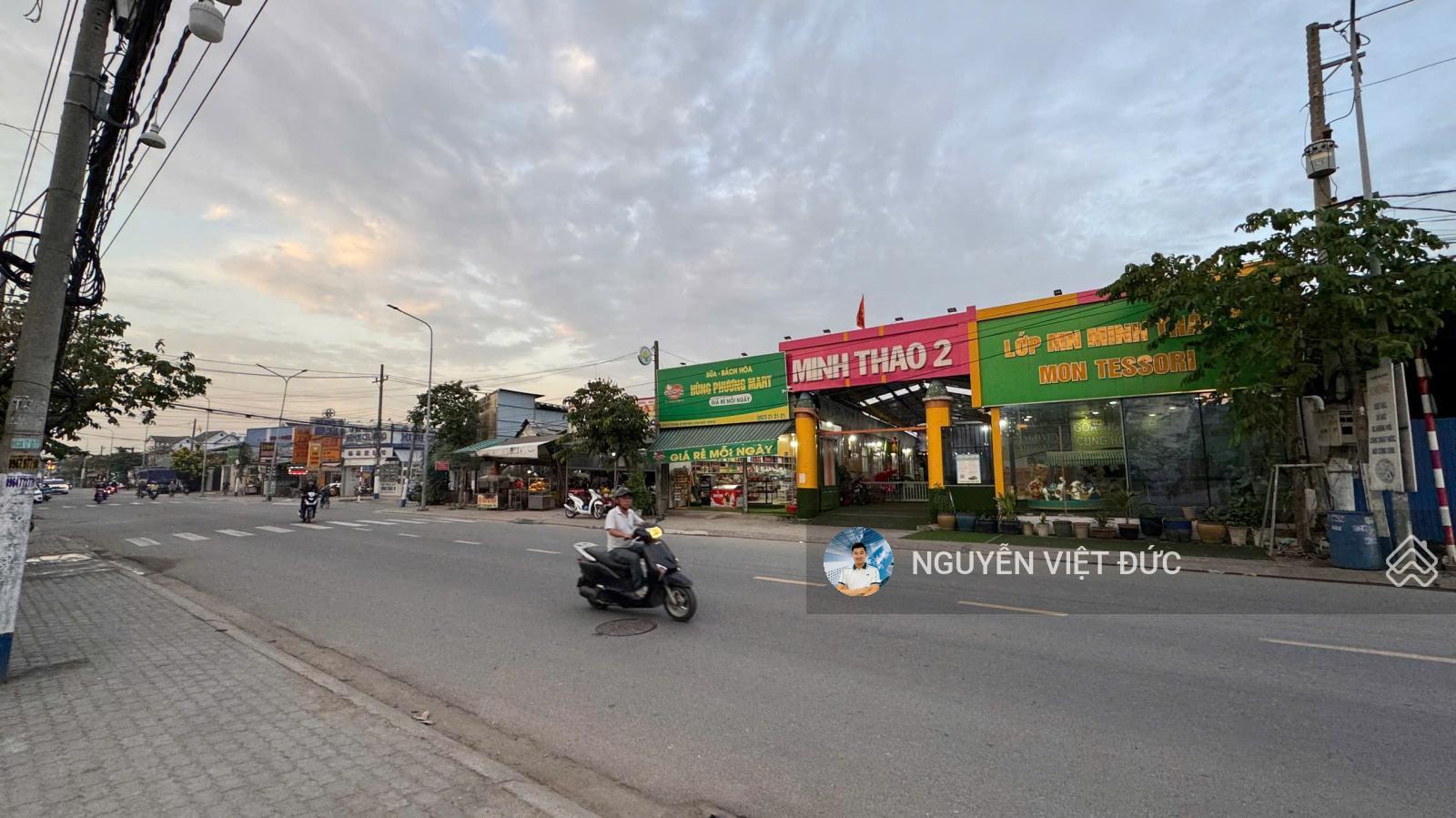 Bán đất 261m2 tặng quán cafe mặt tiền 15m trục chính Lê Thị Trung kinh doanh sầm uất gần uỷ ban Bán đất 261m2 tặng quán cafe mặt tiền 15m trục chính Lê Thị Trung kinh doanh sầm uất gần uỷ ban