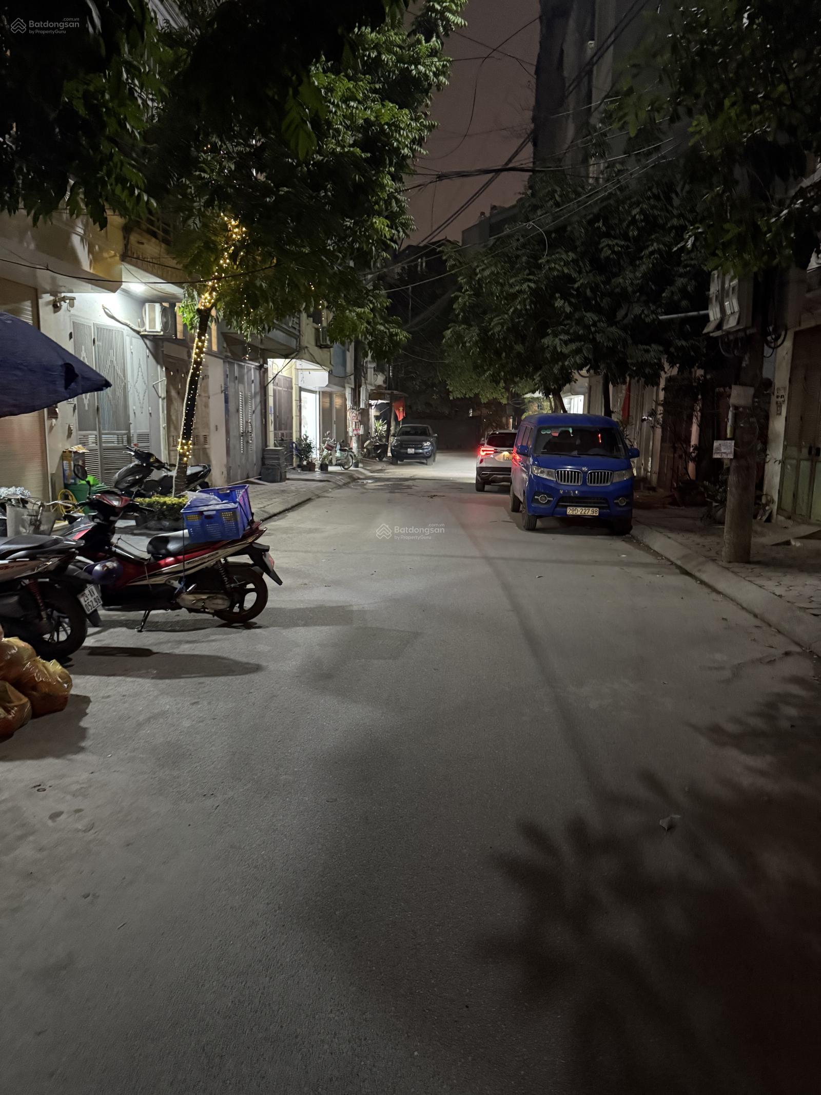 CHÍNH CHỦ BÁN LÔ ĐẤT PHÂN LÔ VĂN QUÁN VỈ HÈ Ô TÔ TRÁNH KD SAU QUY HOẠCH RA MẶT PHỐ 50M*4MT :14,9 TỶ