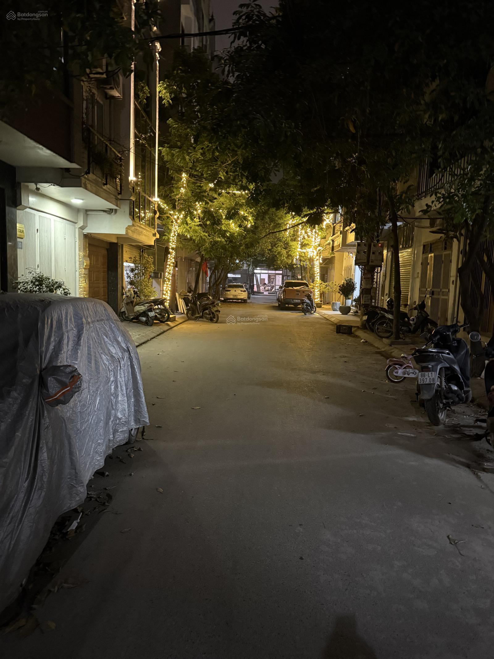 CHÍNH CHỦ BÁN LÔ ĐẤT PHÂN LÔ VĂN QUÁN VỈ HÈ Ô TÔ TRÁNH KD SAU QUY HOẠCH RA MẶT PHỐ 50M*4MT :14,9 TỶ