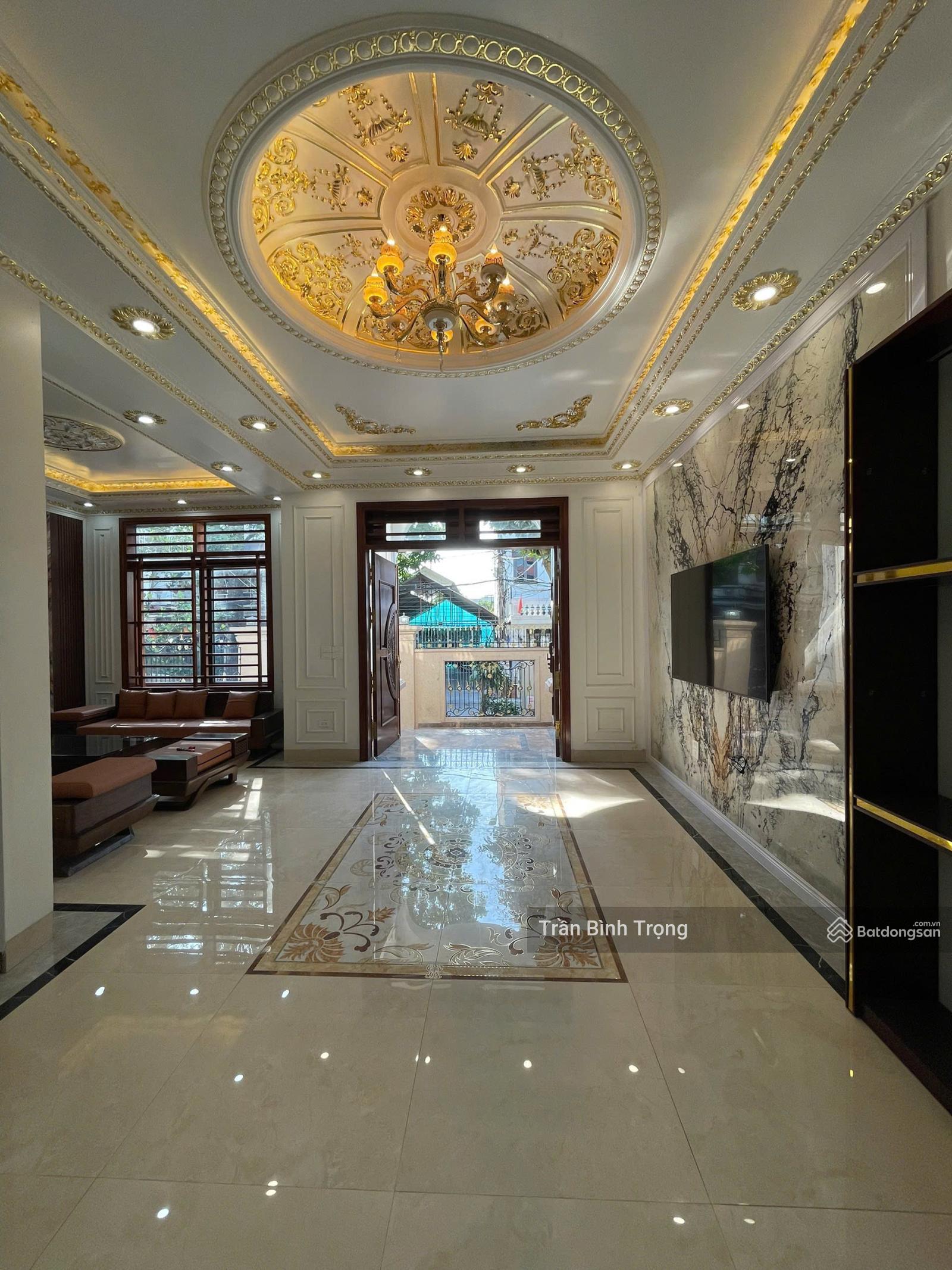 Bán nhà mặt phố Đầm Vạc, Vĩnh Yên, Vĩnh Phúc, 8,5x tỷ, 127,2m2 x 7,5m MT, view đẹp hàng hiếm tại