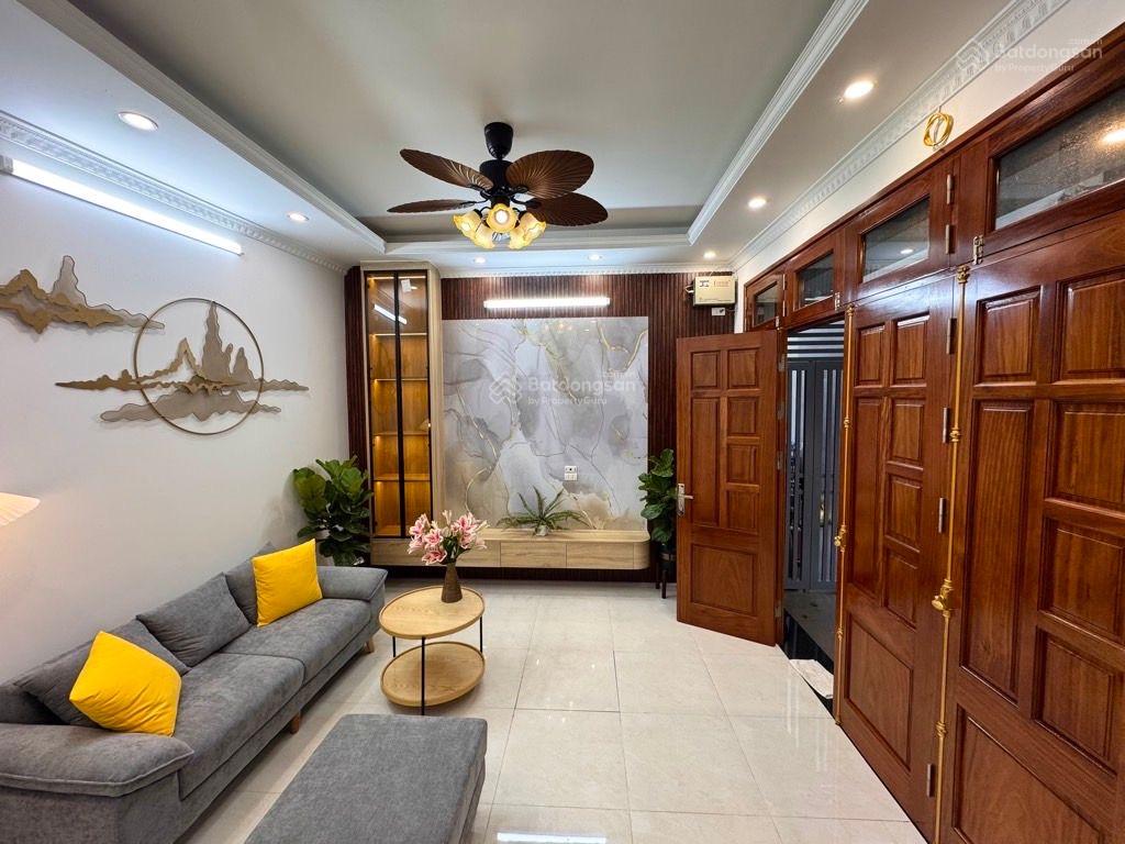 Bán nhà riêng tại Kim Ngưu, 8,9 tỷ, 36 m2, 3PN + 4WC + 5T