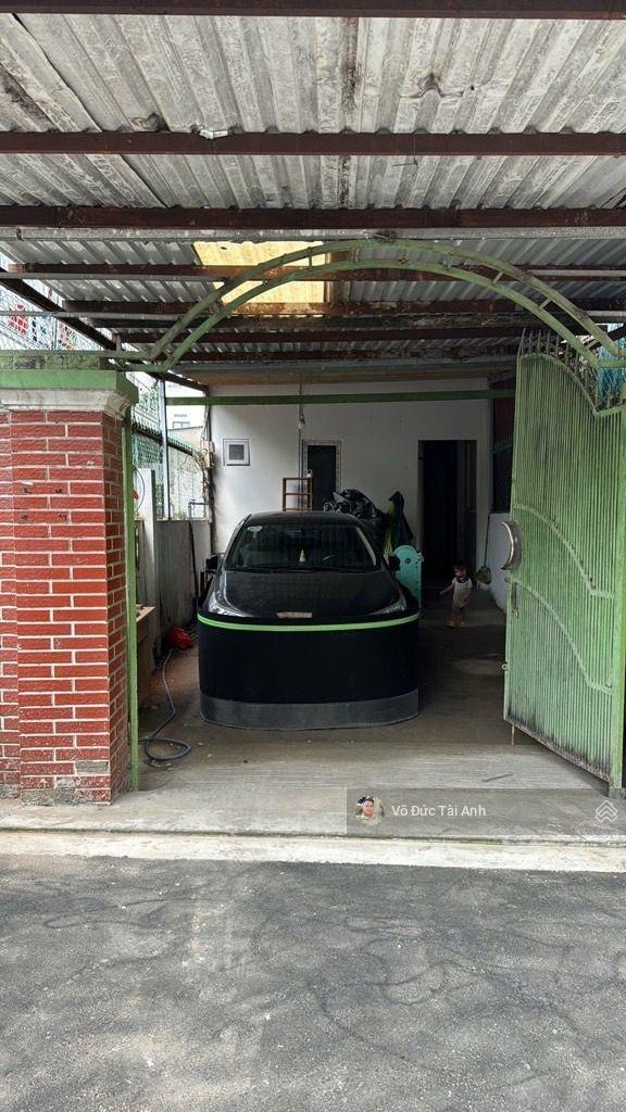 Thanh lý lô đất có nhà thuộc Đông Tứ Trạch - 166m2 đường 6m xe tải tránh 4,5m x 37m - 9,7 tỷ