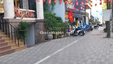 Mặt Phố Lạc Long Quân, 188m2 MT 12m vuông, 138 tỷ