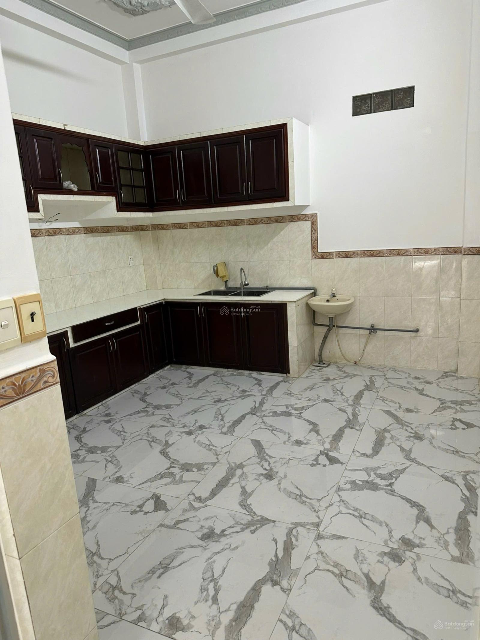 Bán nhà mặt tiền nội bộ khu bình Phú 2 Quận 6