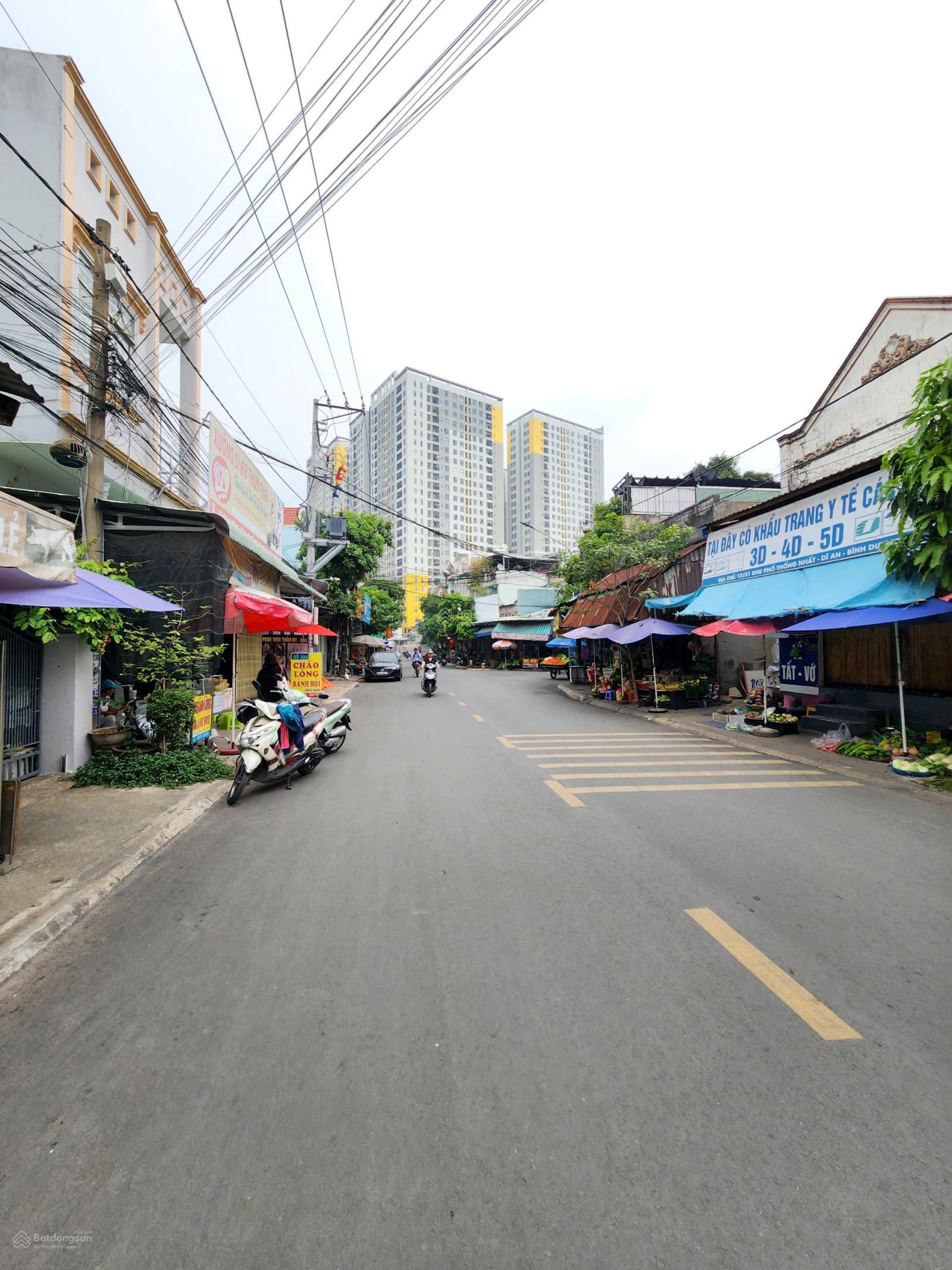 Bán nhà 1T1L và dãy trọ 10x46m, mặt tiền chợ Xóm Vắng, P. Dĩ An, thu 40tr/th