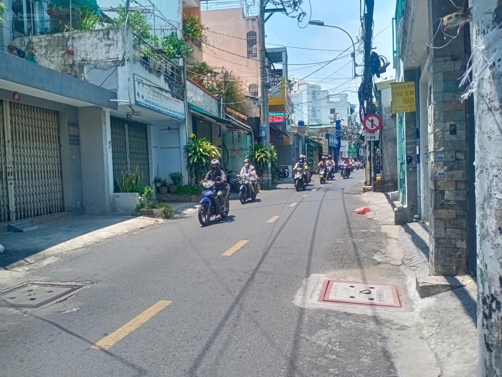 Bán nhà 4 tầng, mặt tiền đường Hồng Lạc, Phường 10 - Tân Bình, chỉ 12.1 tỷ