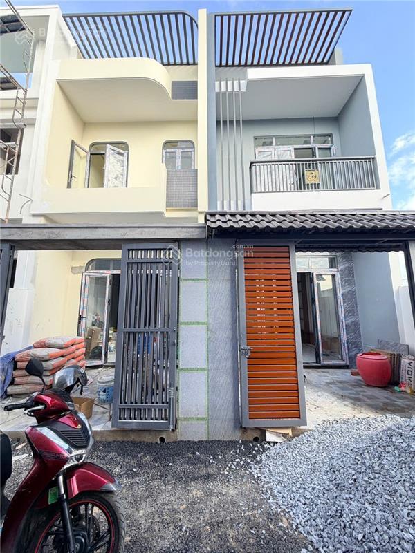 2tỷ650 sổ riêng hỗ trợ vay bank chủ gửi bán nhà 1 trệt 1 lầu phường Biên Hoà. DT: 4x16 = 66m2