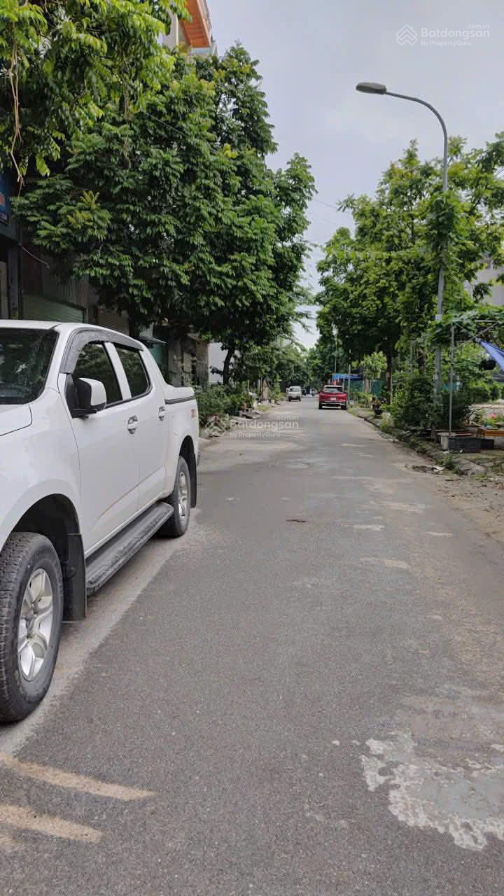 Rẻ nhất khu đất DV La Dương, cạnh Aeon Mall, 50m2 giá 13,6 tỷ. LH 0973 791 ***