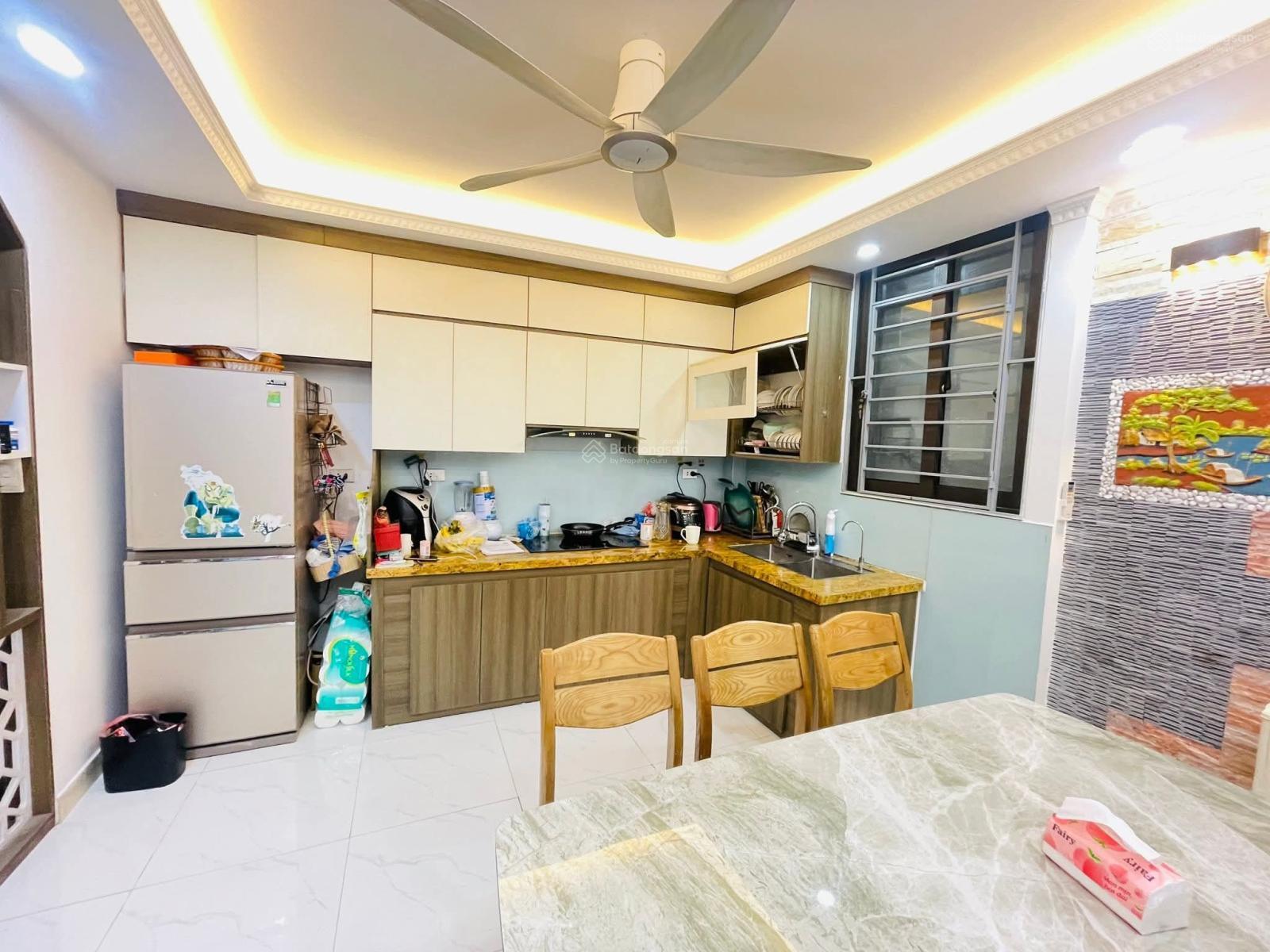 100m ra Trường Bùi Quốc Khái, 5 tầng 2 thoáng, thang máy chờ - giá hấp dẫn 9.95 tỷ 100m ra Trường Bùi Quốc Khái, 5 tầng 2 thoáng, thang máy chờ - giá hấp dẫn 9.95 tỷ