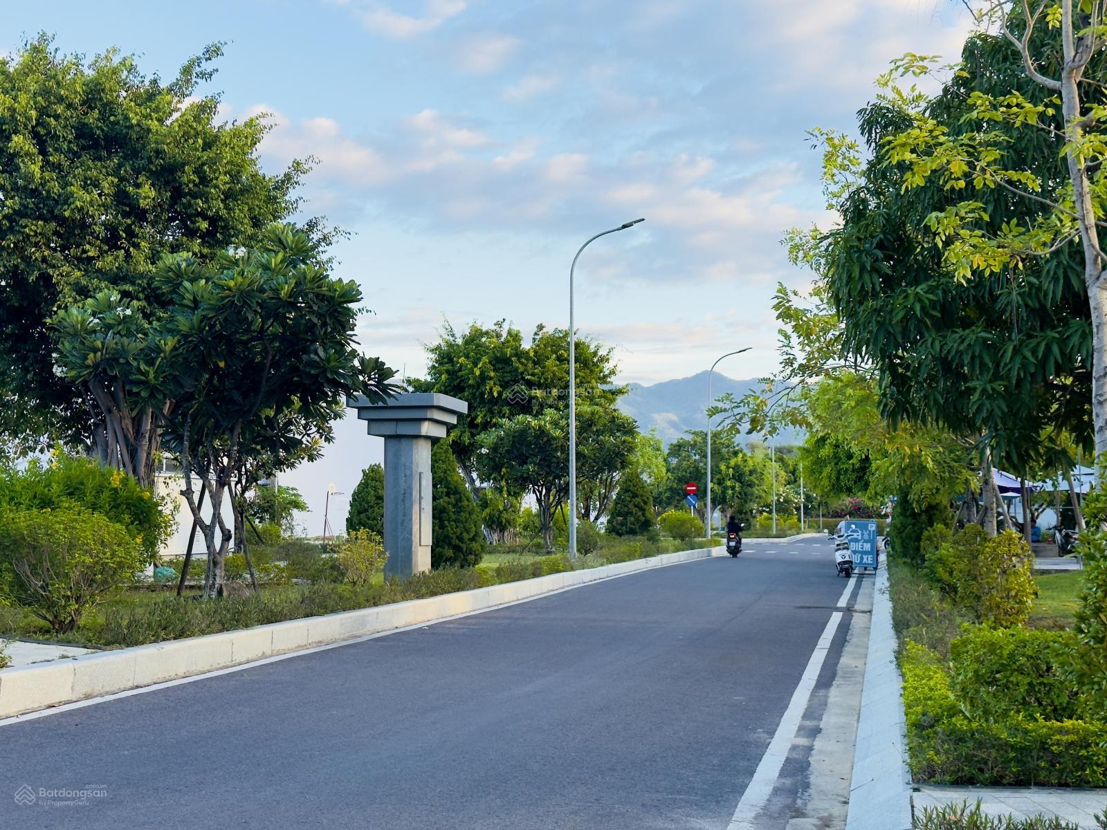 LÔ GÓC TRỰC DIỆN HỒ BƠI THE CAPELLA - GÓI 8 MỸ GIA CHỈ 55TRIỆU/M2