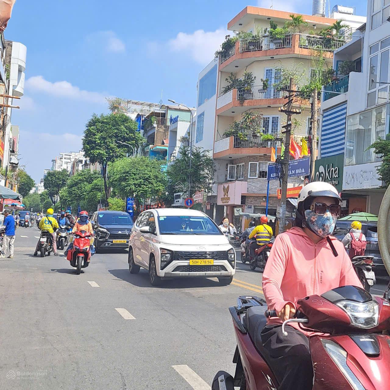 Siêu phẩm 3 mặt tiền! MT Võ Văn Tần Quận 3 - 9m x 11m nở hậu - 4 tầng - giá chỉ 26,5 tỷ