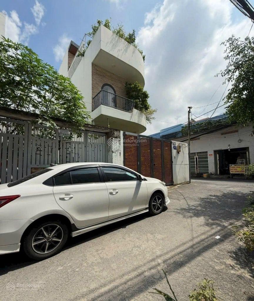 Biệt thự mini 3 tầng lô góc 2 MT, 6,6x19m, hẻm 7m, ngay Vincom Thủ Đức, Linh Chiểu, 13 tỷ