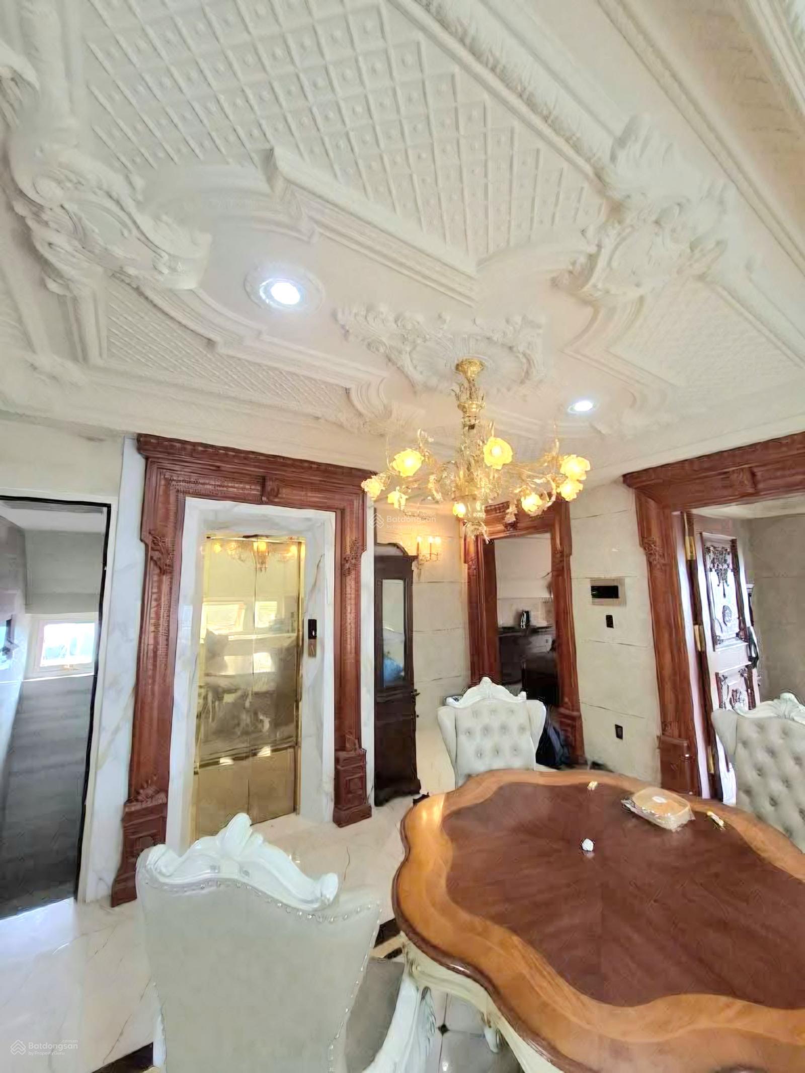 Biệt thự mặt tiền khu vip Tên Lửa - nhà 6 tầng, thang máy, hồ bơi - 10x 20m bề thế Biệt thự mặt tiền khu vip Tên Lửa - nhà 6 tầng, thang máy, hồ bơi - 10x 20m bề thế