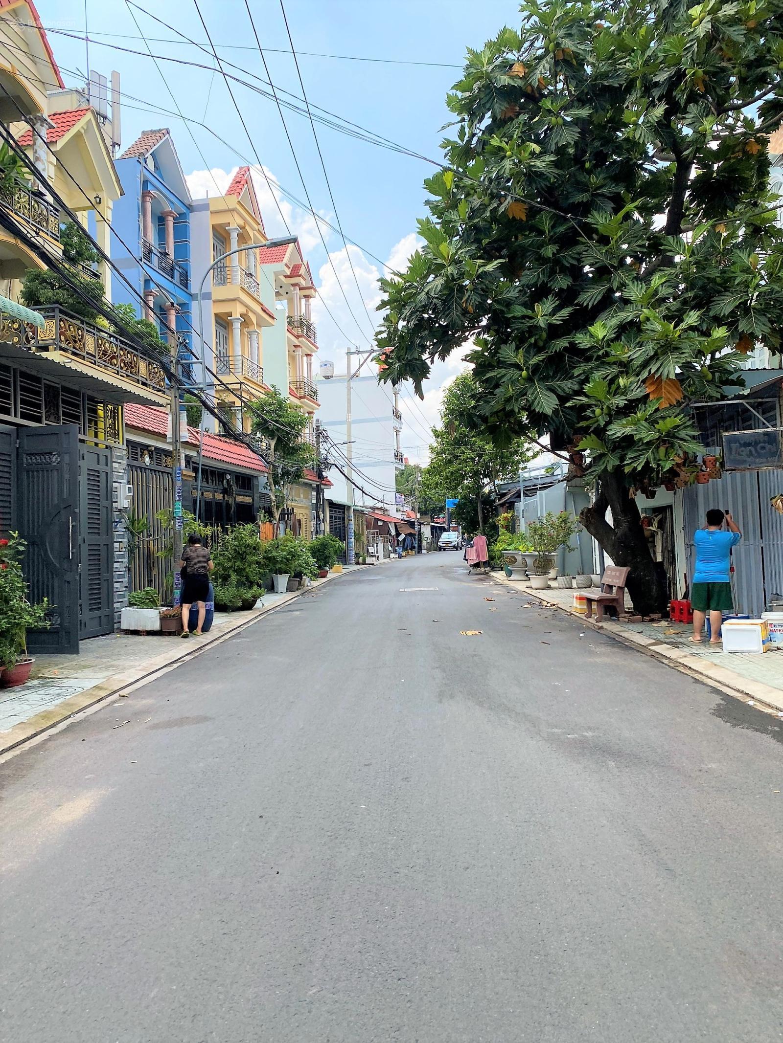 Bán Đất hẻm nhựa 8m Bùi Văn Ngữ, P. Hiệp Thành DT: 5x21m giá chỉ: 5.2 tỷ