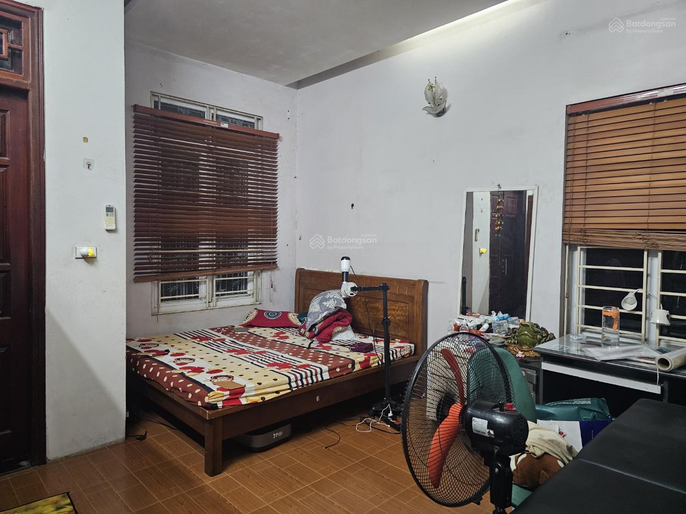 BÁN NHÀ MẶT NGÕ TO 73.6M2/11 TỶ  GẦN TRƯỜNG,CHỢ  Ô TÔ TRÁNH  LÔ GÓC THOÁNG  PHÚC LỢI, LONG BIÊN