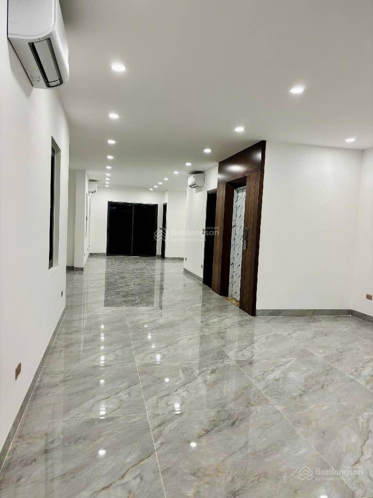 Bán NP 85m2, 7 tầng, thang máy, tại Tam Trinh, 35 tỷ, 4PN + 8WC, mặt tiền 5m, giá ưu đãi