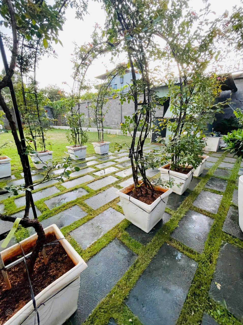 Siêu phẩm Đầu năm biệt thự góc 2 MT Thảo Điền -( 14 x 15 ) - 4 lầu - full nội thất - 28 tỷ