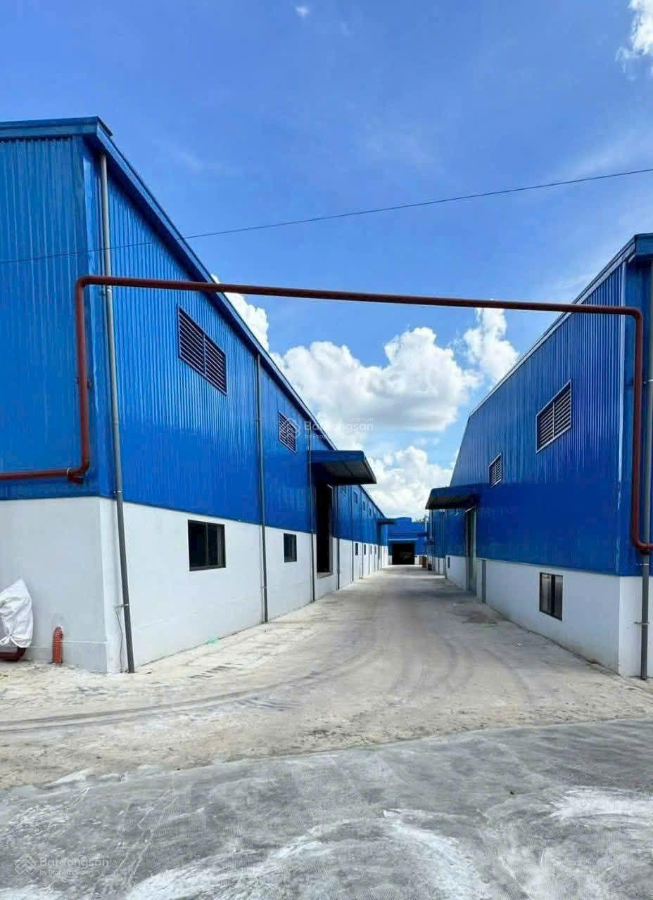 Cho thuê xưởng khuôn viên riêng 15.000m2. PCCC tự động nghiệm thu. Sx đa nghề. Tân Uyên, Bình Dương Cho thuê xưởng khuôn viên riêng 15.000m2. PCCC tự động nghiệm thu. Sx đa nghề. Tân Uyên, Bình Dương