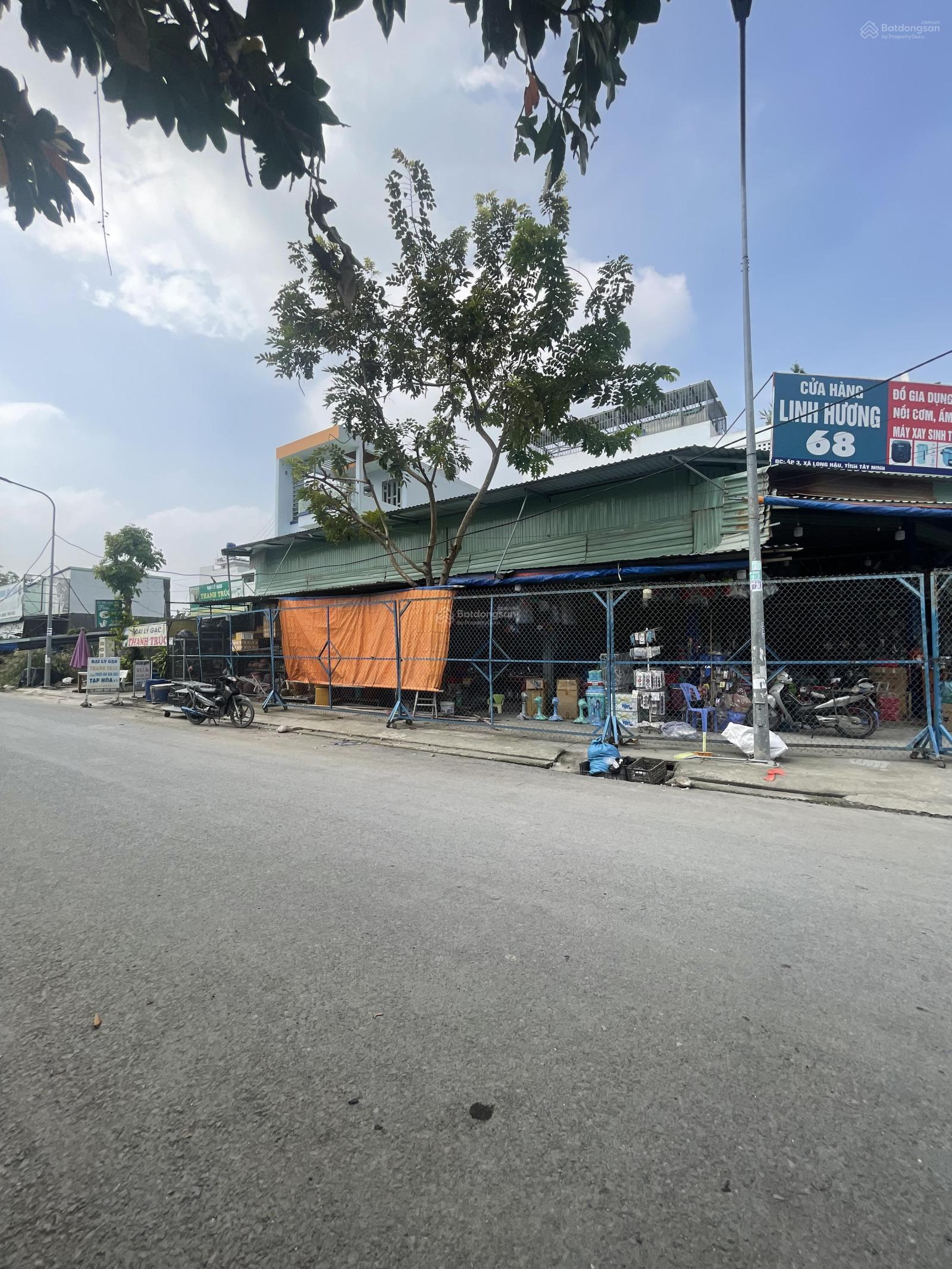 Cặp góc 207.5 m2 - vị trí siêu đẹp MT đường Long Hậu 60 m. Giá 19 tỷ. L/ H Nga 0937 161 *** Cặp góc 207.5 m2 - vị trí siêu đẹp MT đường Long Hậu 60 m. Giá 19 tỷ. L/ H Nga 0937 161 ***